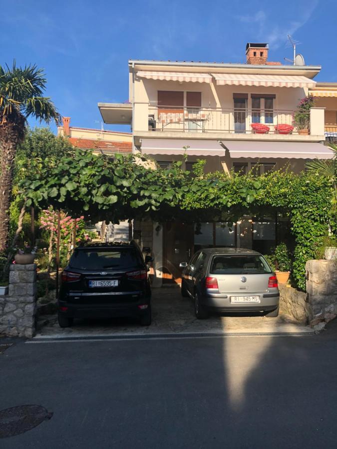 Casa Hortensia Njivice Exteriör bild